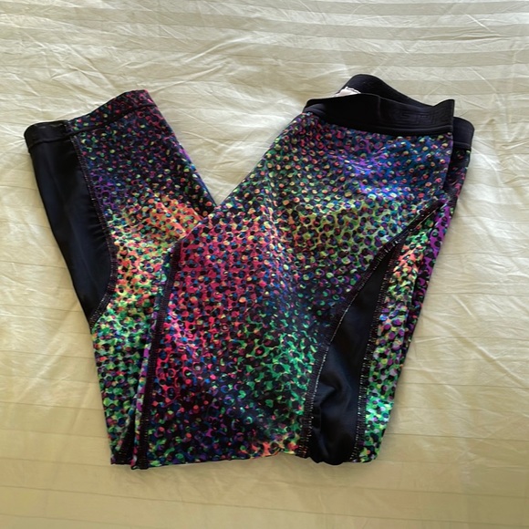 Nike Pants - Nike Pro Combat Cropped Pants